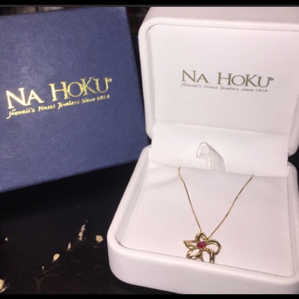Gold necklace